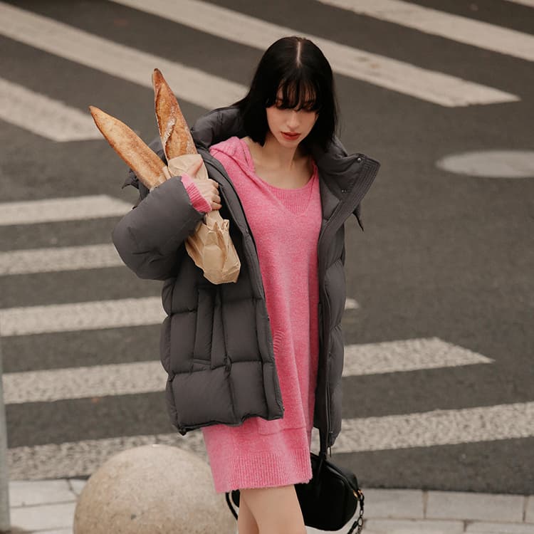 太平鸟 连帽通勤面包服立领泡芙羽绒服 女款