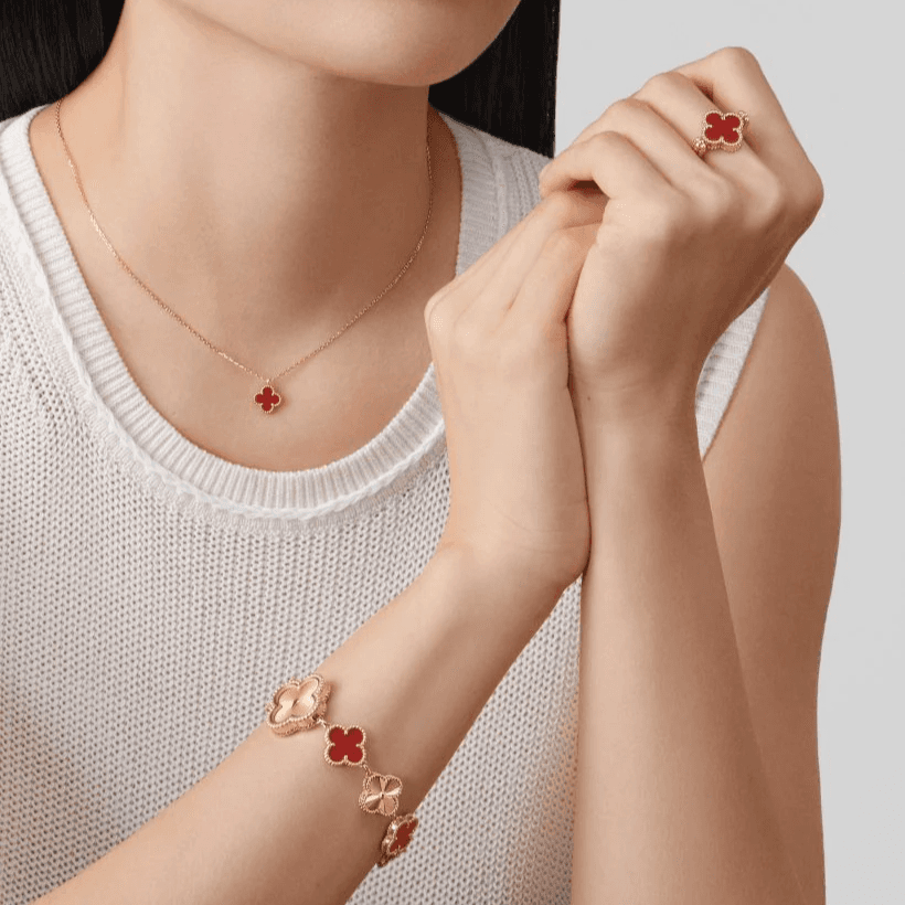 Van Cleef & Arpels Alhambra