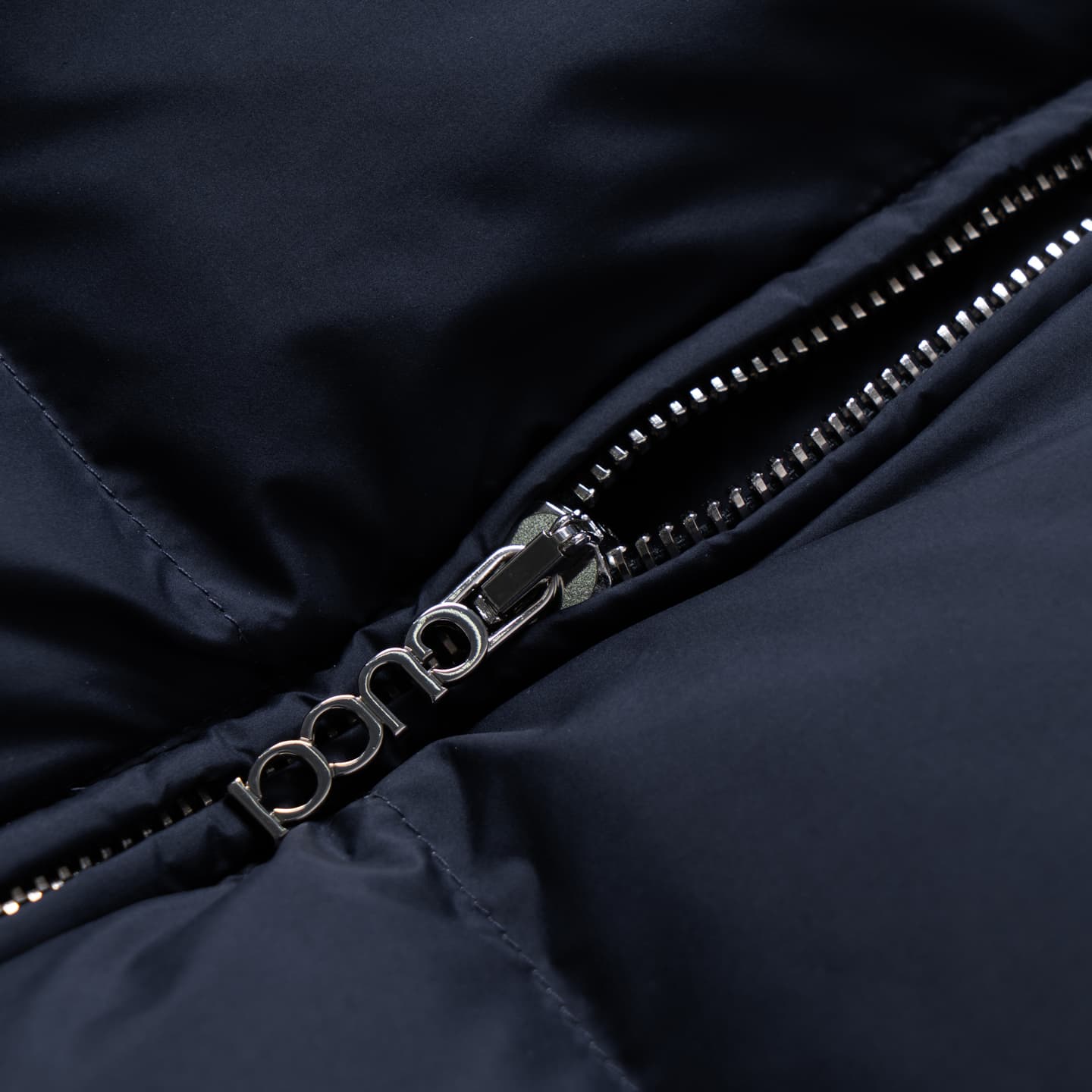 GUCCI FW24 Striped Print Detachable Hood Down Jacket Navy Blue
