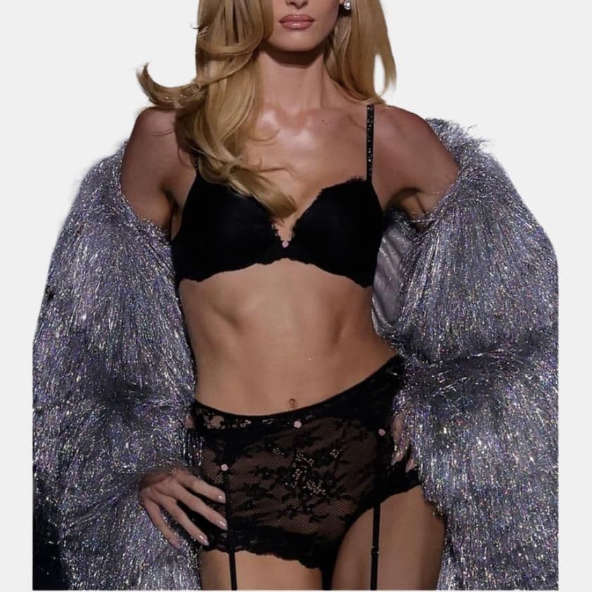 Victoria's Secret V Bra Set