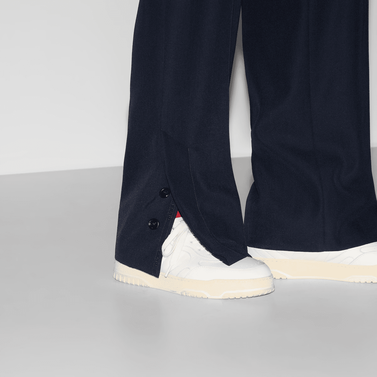 GUCCI Slim Fit Zip Casual Pants Navy Blue