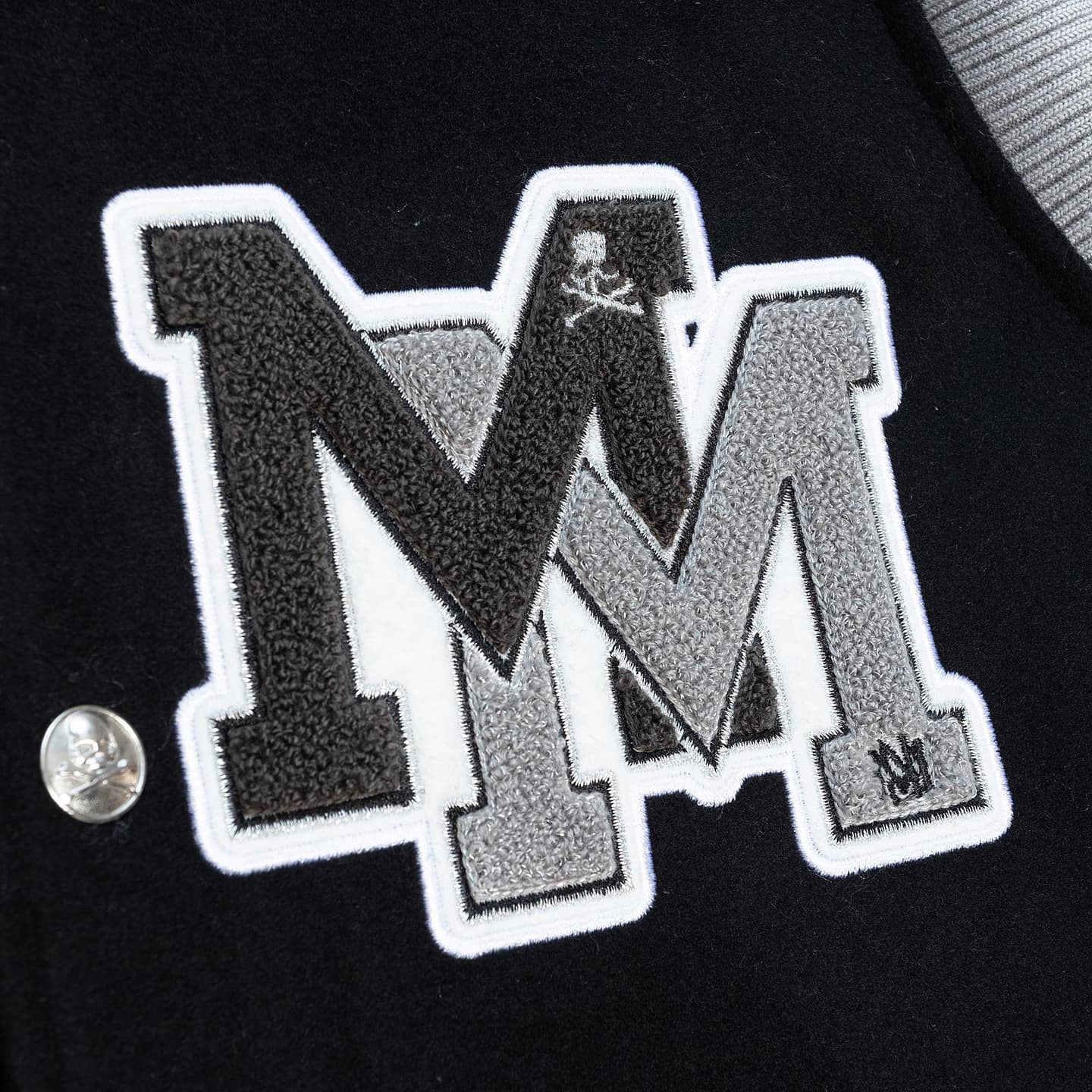 Mitchell & Ness x mastermind V-Neck Baseball Jacket Black