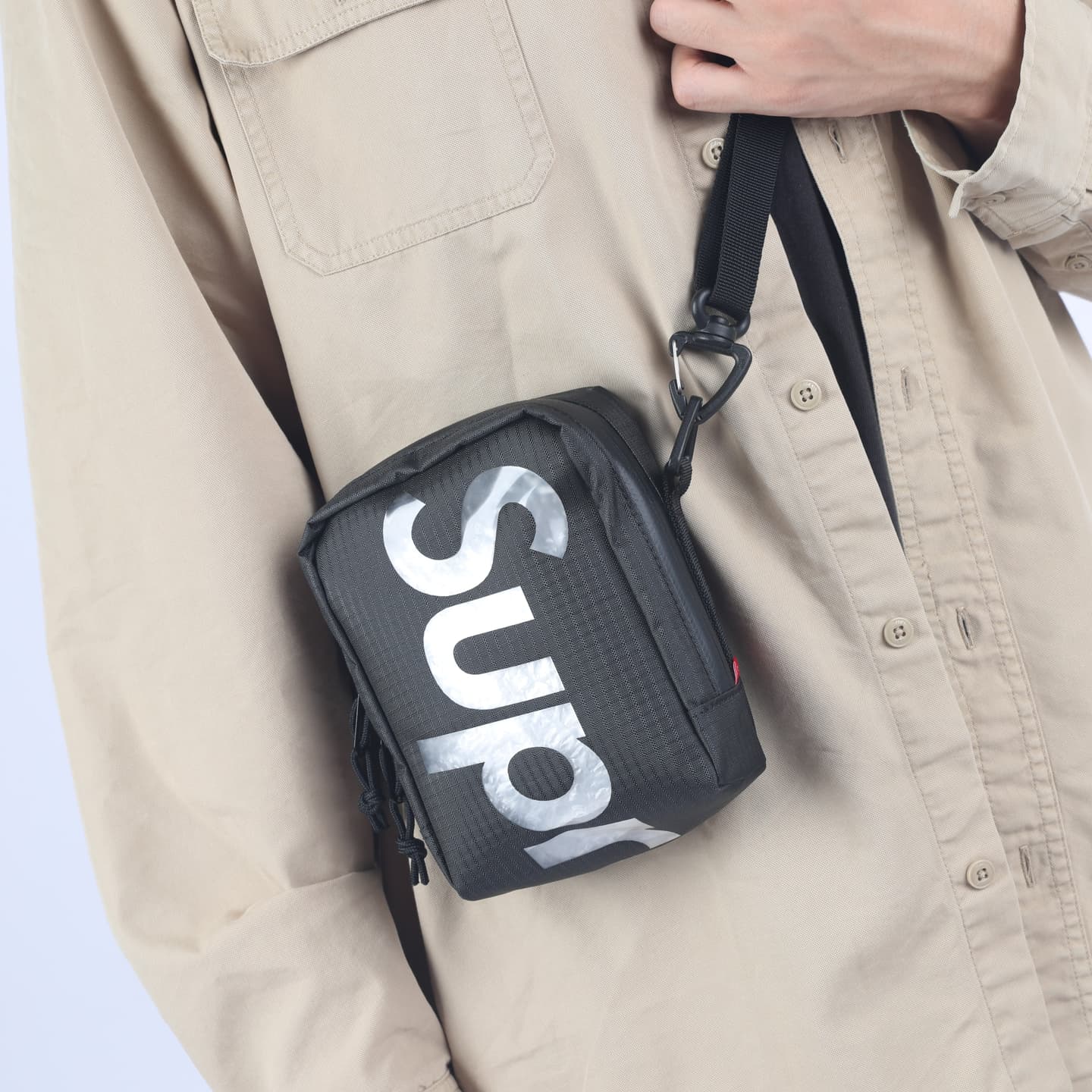 Supreme Neck Pouch
