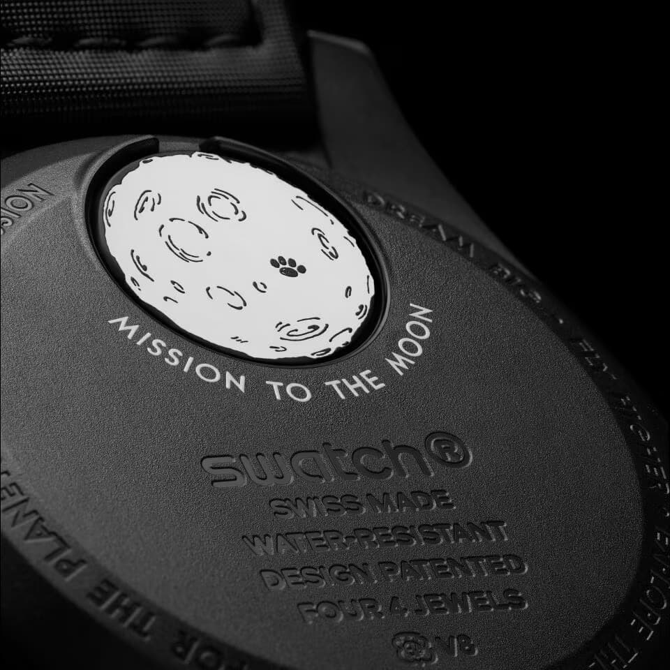 Swatch x Omega SO33B700