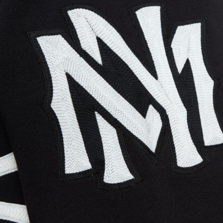 Mitchell & Ness x MASTERMIND WORLD Skull Logo Hoodie Black