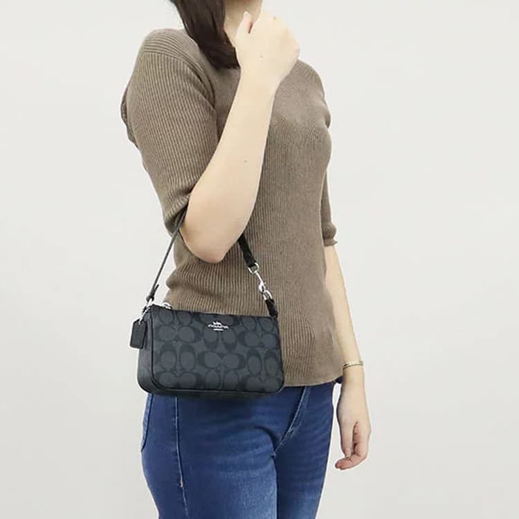 COACH Nolita 19