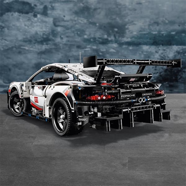 LEGO x Porsche 911 RSR 42096