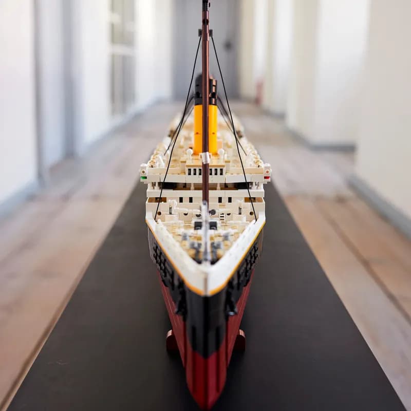 LEGO Icons Titanic 10294
