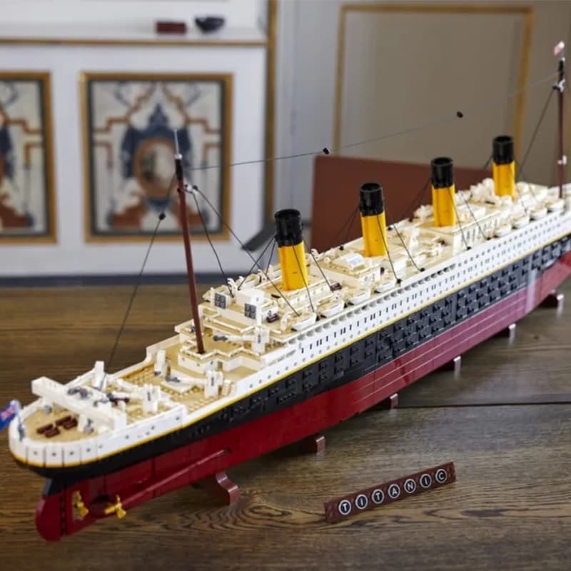 LEGO Icons Titanic 10294