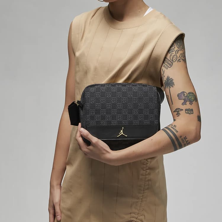 Jordan Logo Crossbody Bag Black