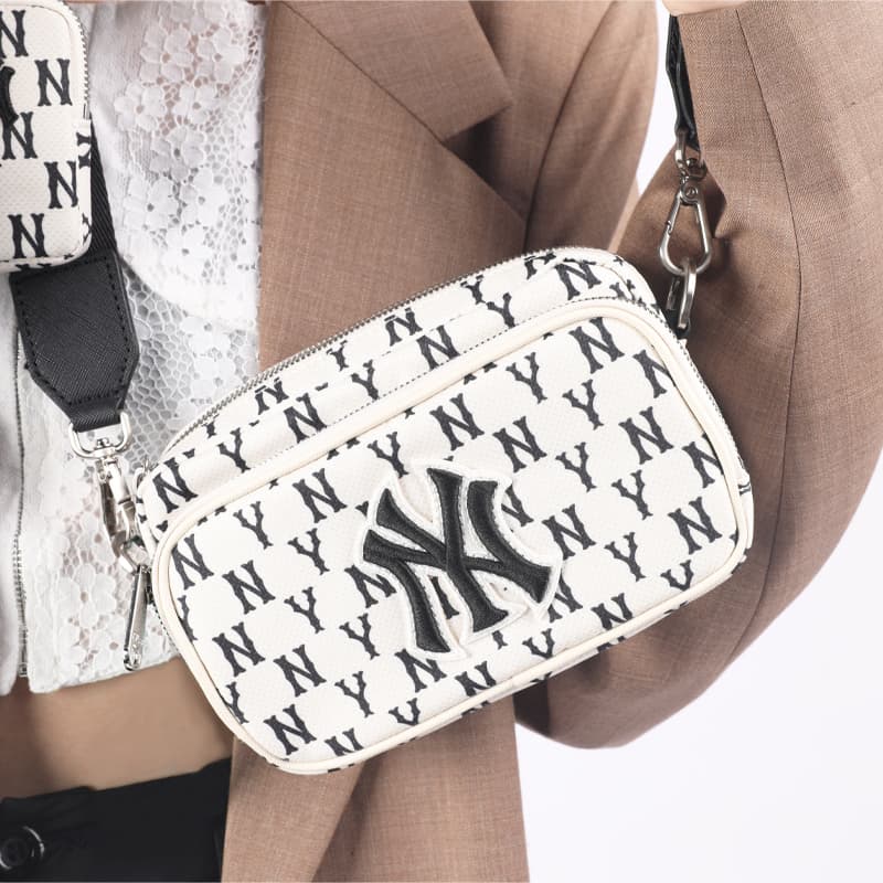 MLB Monogram NY Yankees Black White