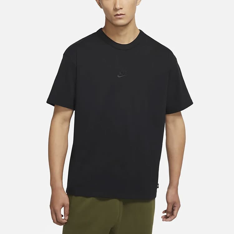 Nike Sportswear Premium Essentials