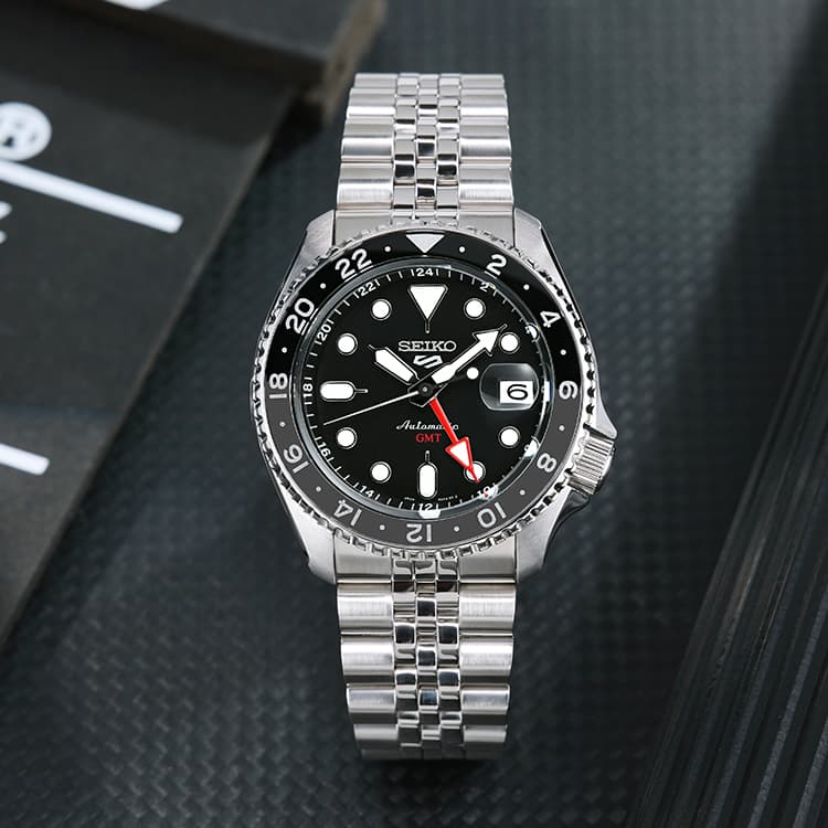 Seiko 5 SSK001K1