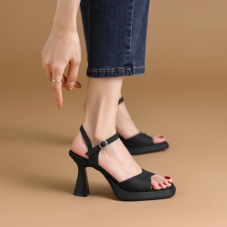 Rosa Bianca Sandals Black
