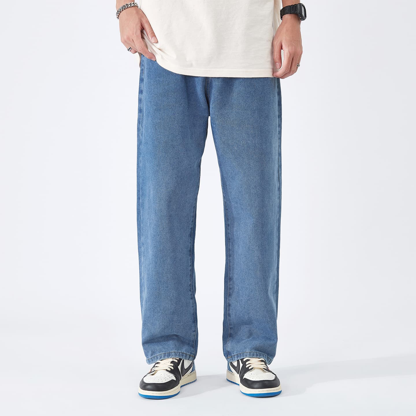BRNR Basic Washed Loose Jeans