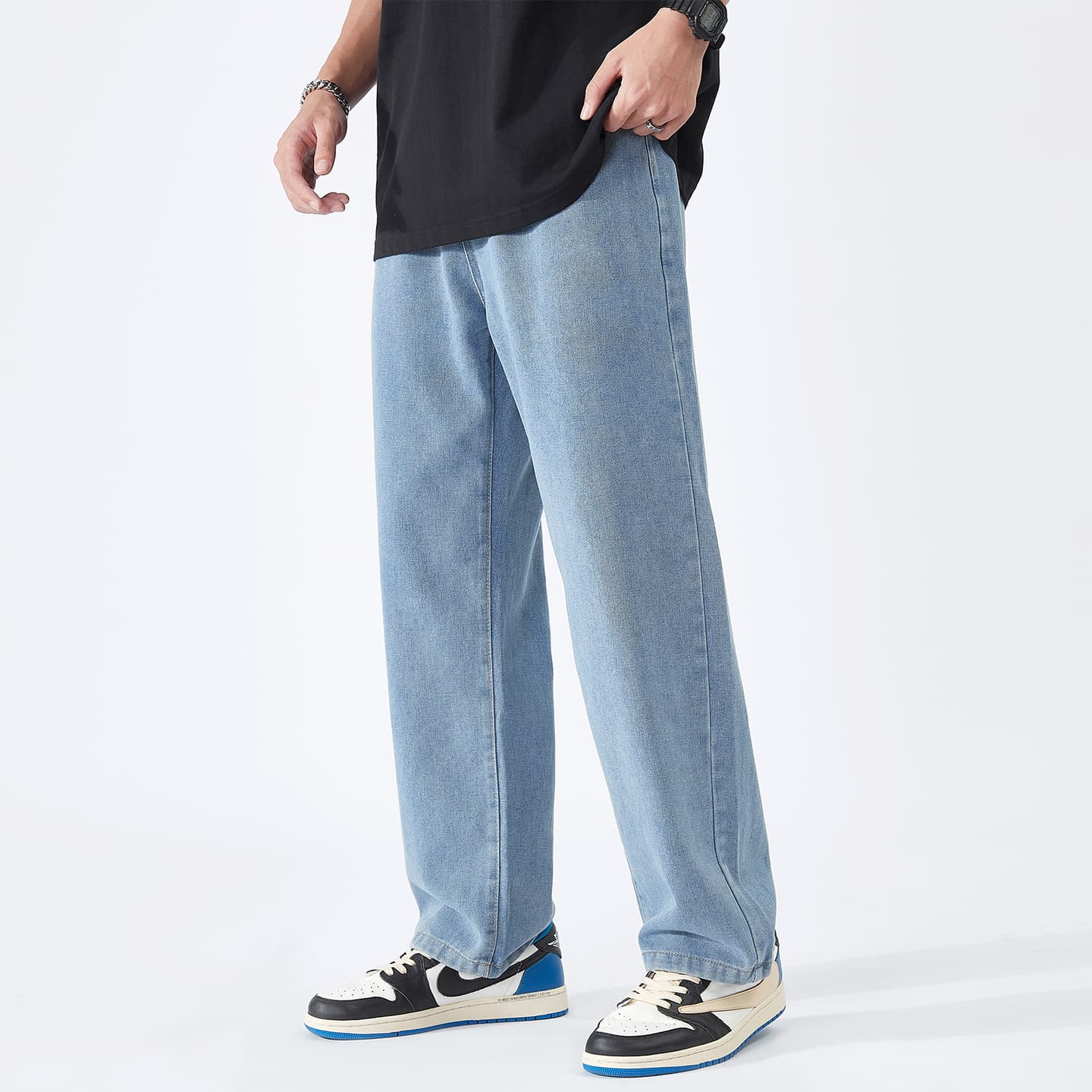 BRNR Basic Washed Loose Jeans
