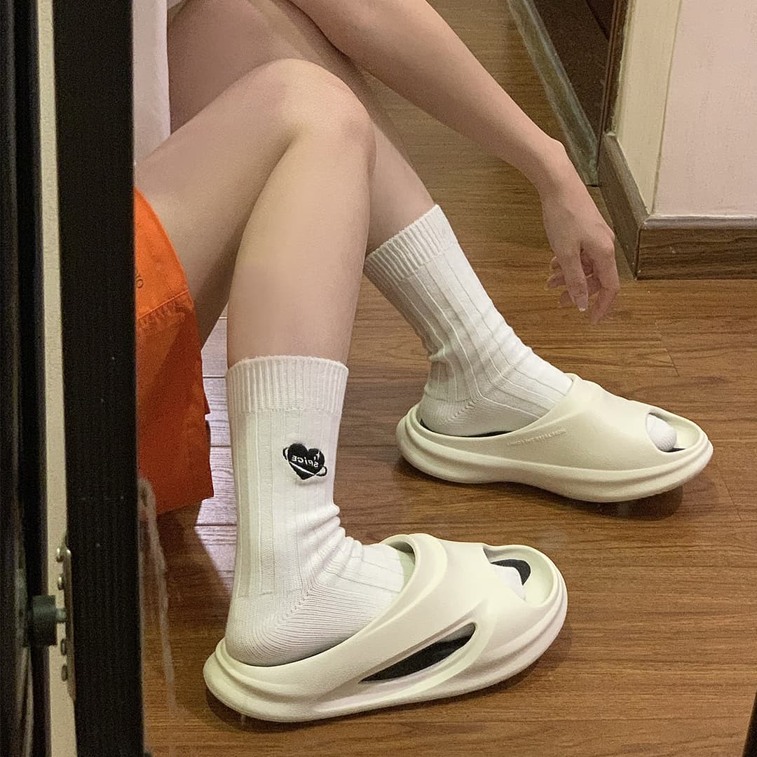 玲吾玖二 休闲百搭防滑  运动拖鞋 男女同款 带点绿