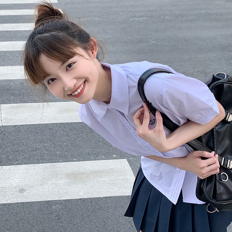 东鲸岁时记 刺绣印花收腰短袖 紫川附中衬衫 女款