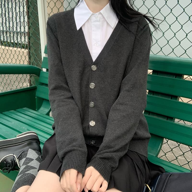 V