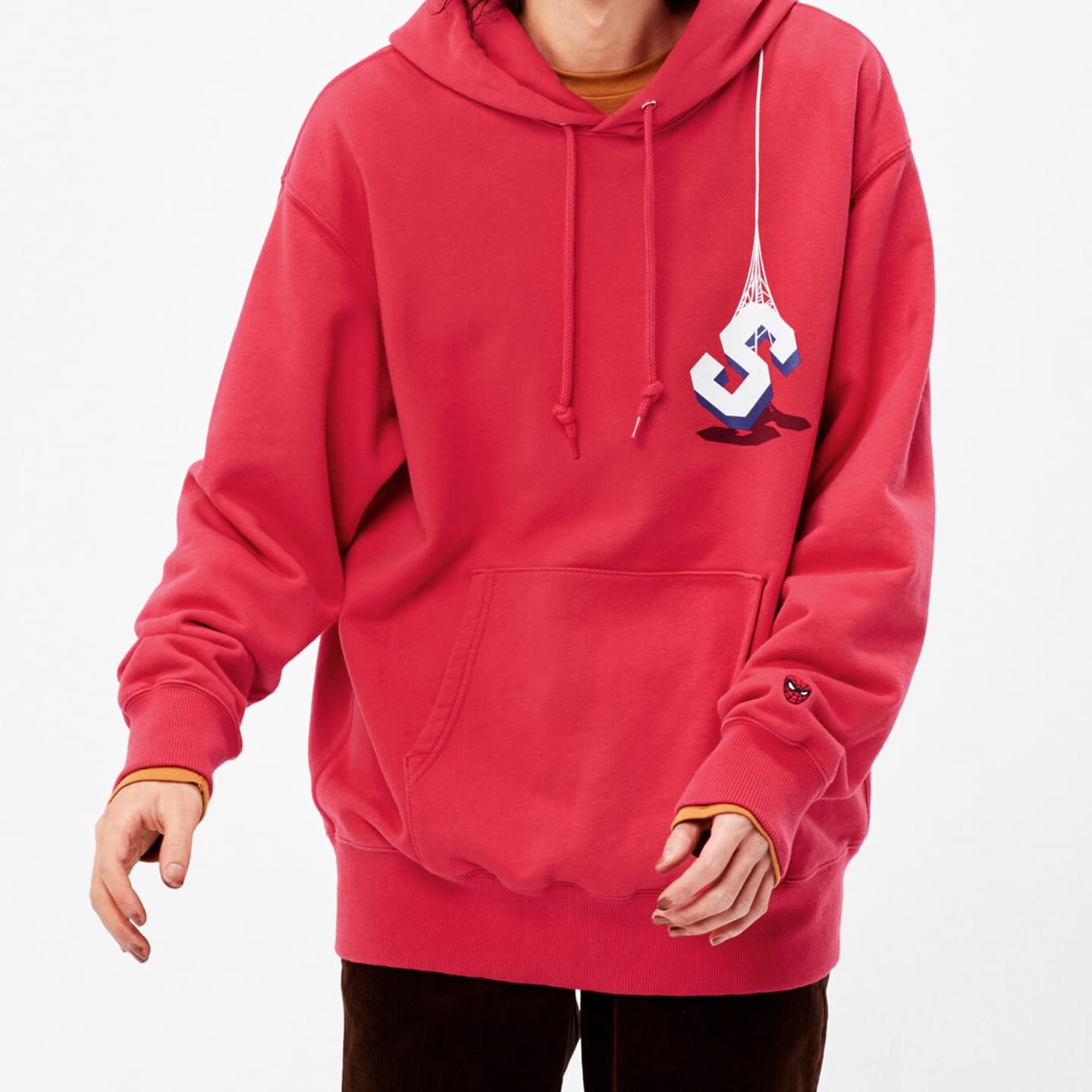 UNIQLO x MARVEL Hoodie Red