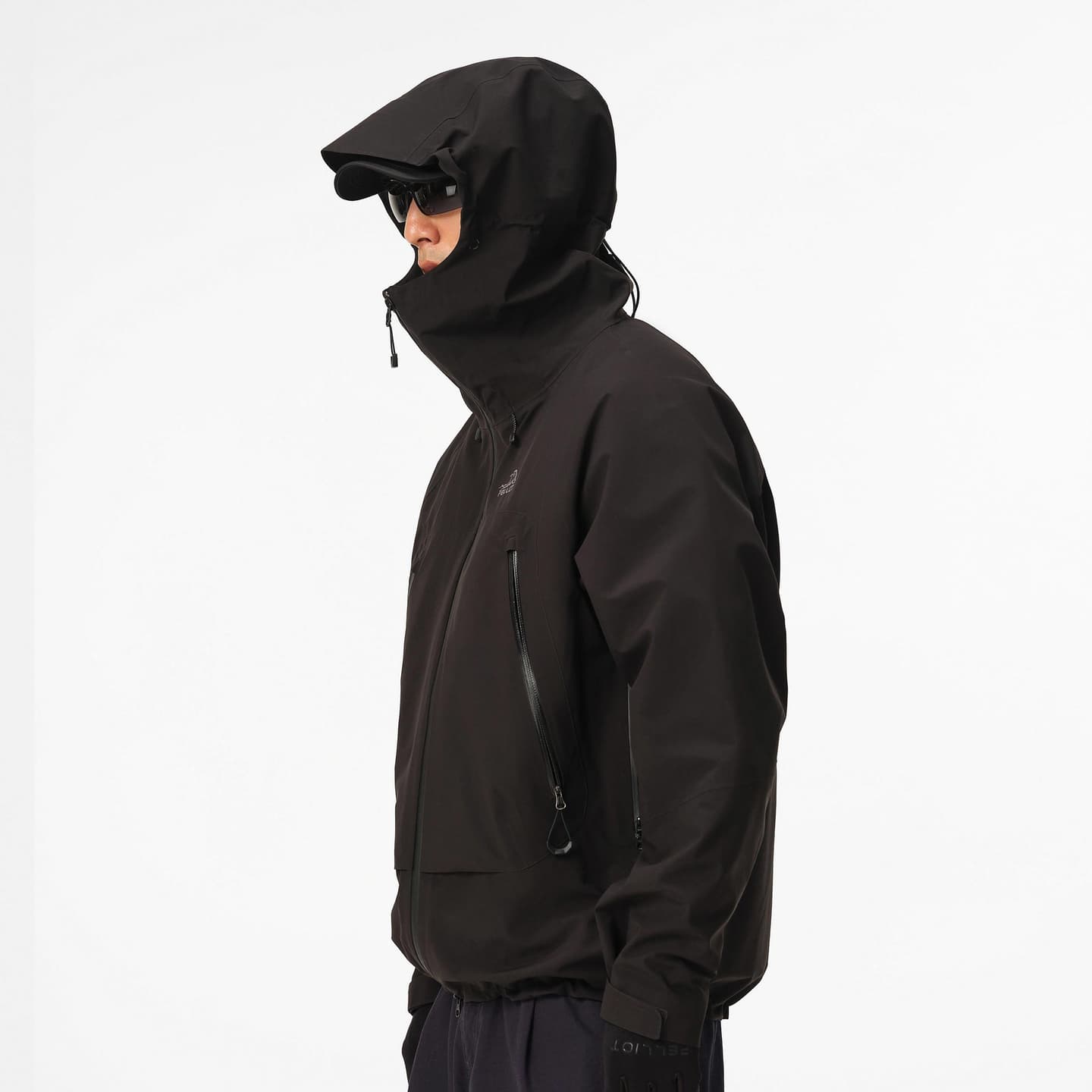 PELLIOT Mountain Series