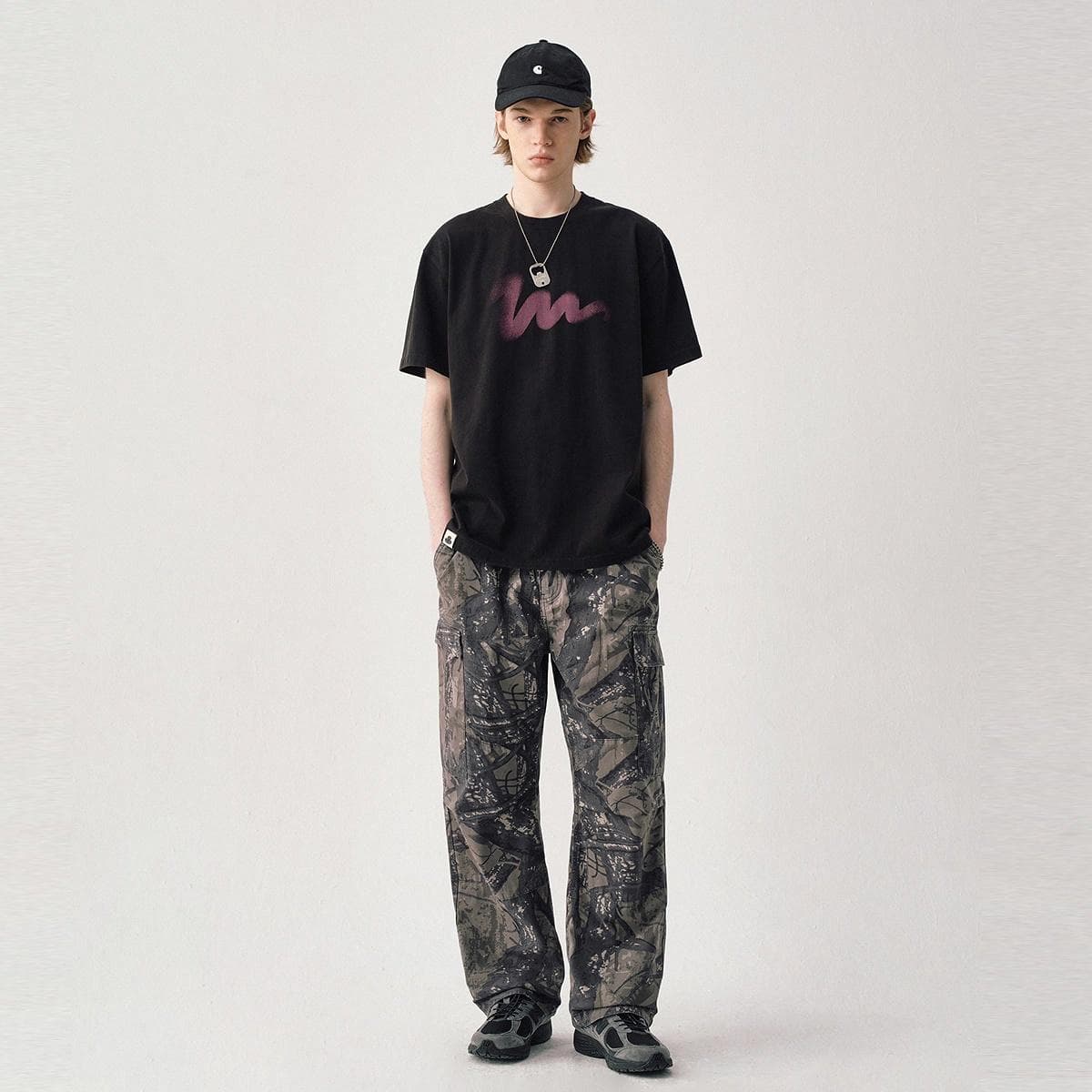 714STREET Logo Crewneck T-Shirt