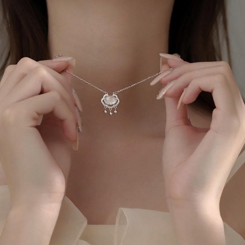 WAW Necklace