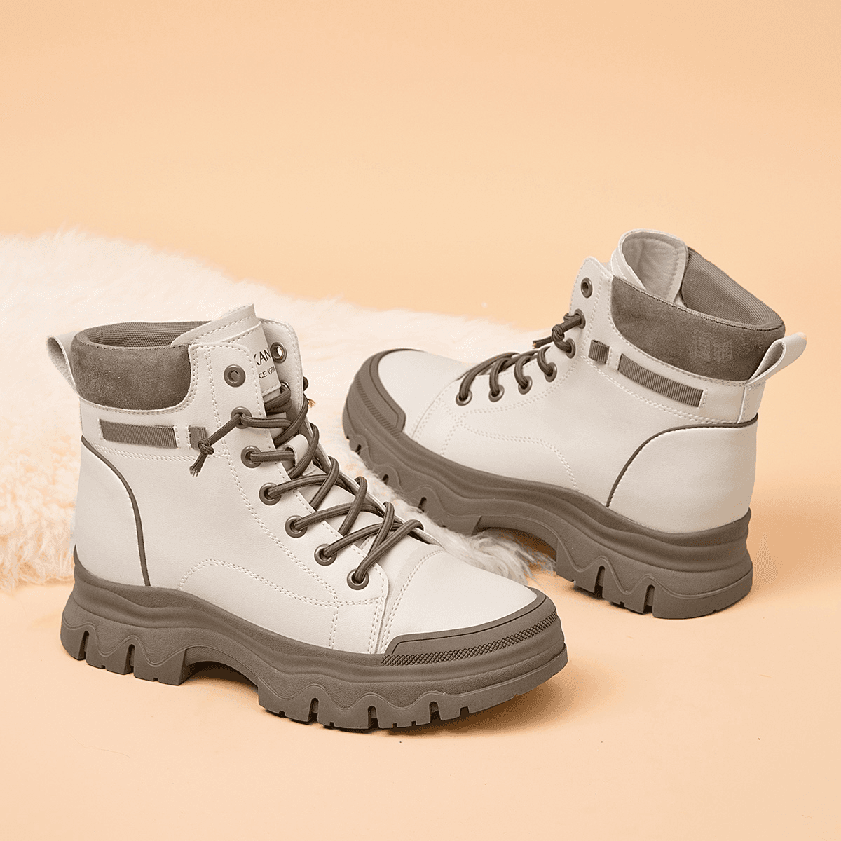 AOKANG Martin Boots Beige