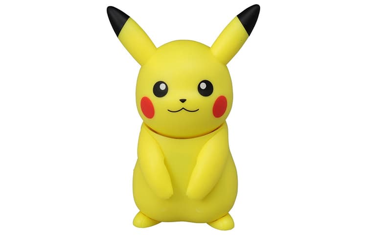 TAKARA TOMY hello pika