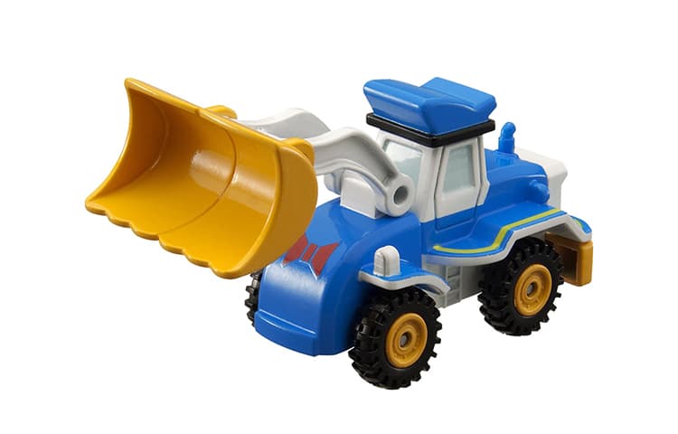 TAKARA TOMY
