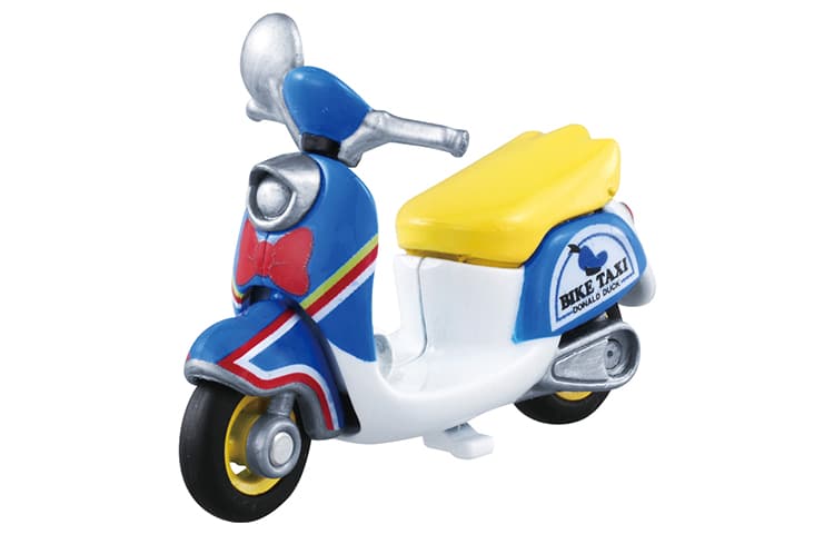 TAKARA TOMY