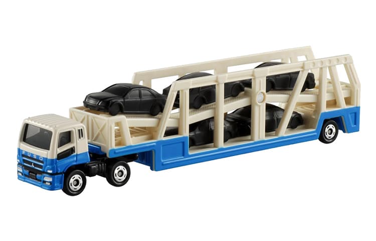 TAKARA TOMY