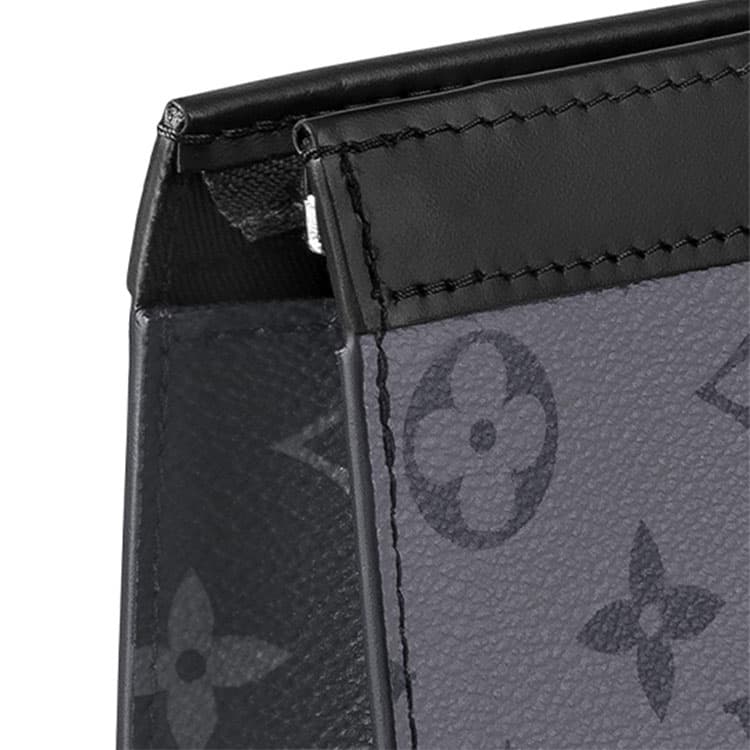 Louis Vuitton Pochette Voyage MM