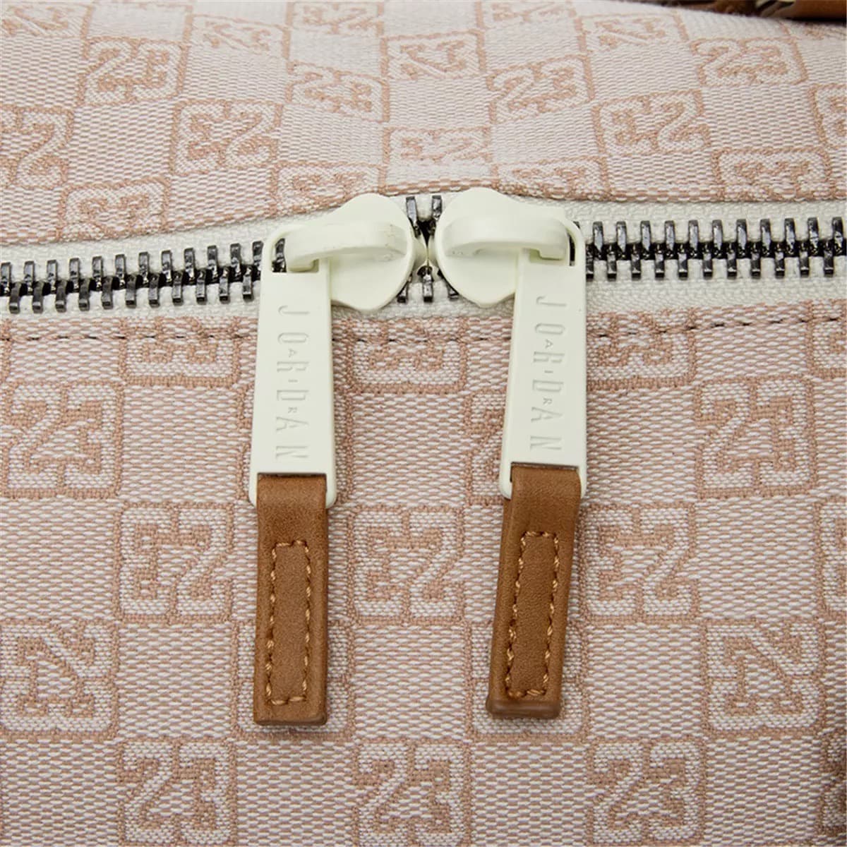 Jordan Chessboard Duffel Beige/Cream