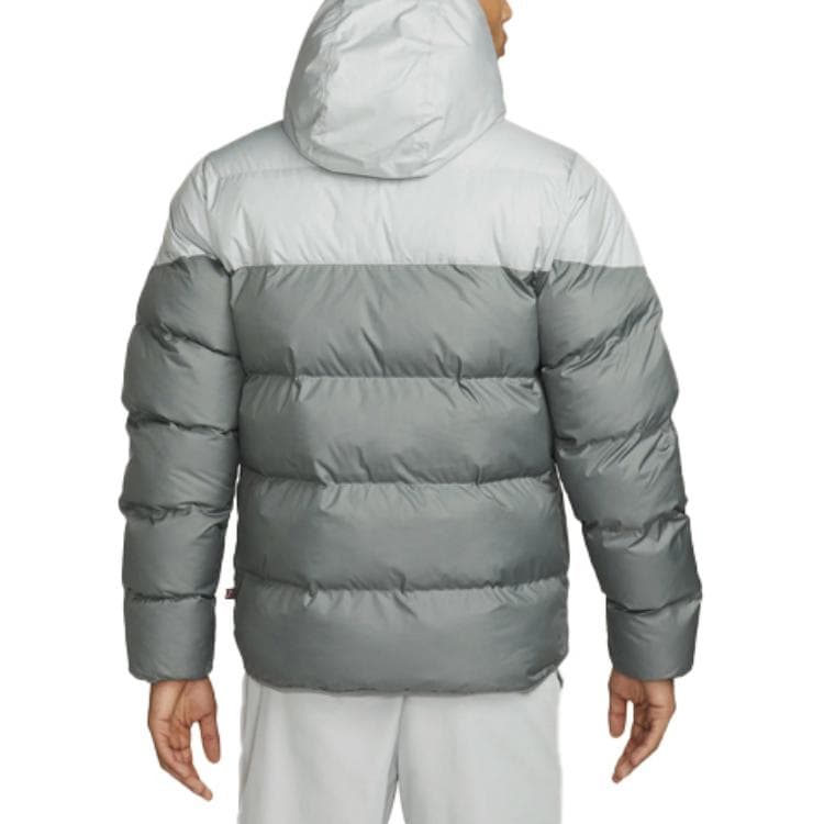 Nike Storm-FIT Windrunner PrimaLoft