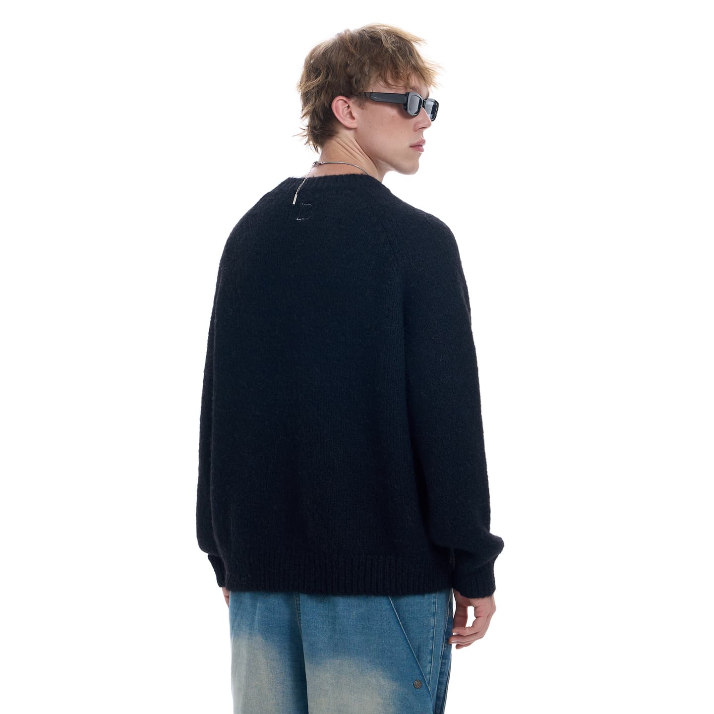 BJHG Minimalist Embroidered Logo Pullover