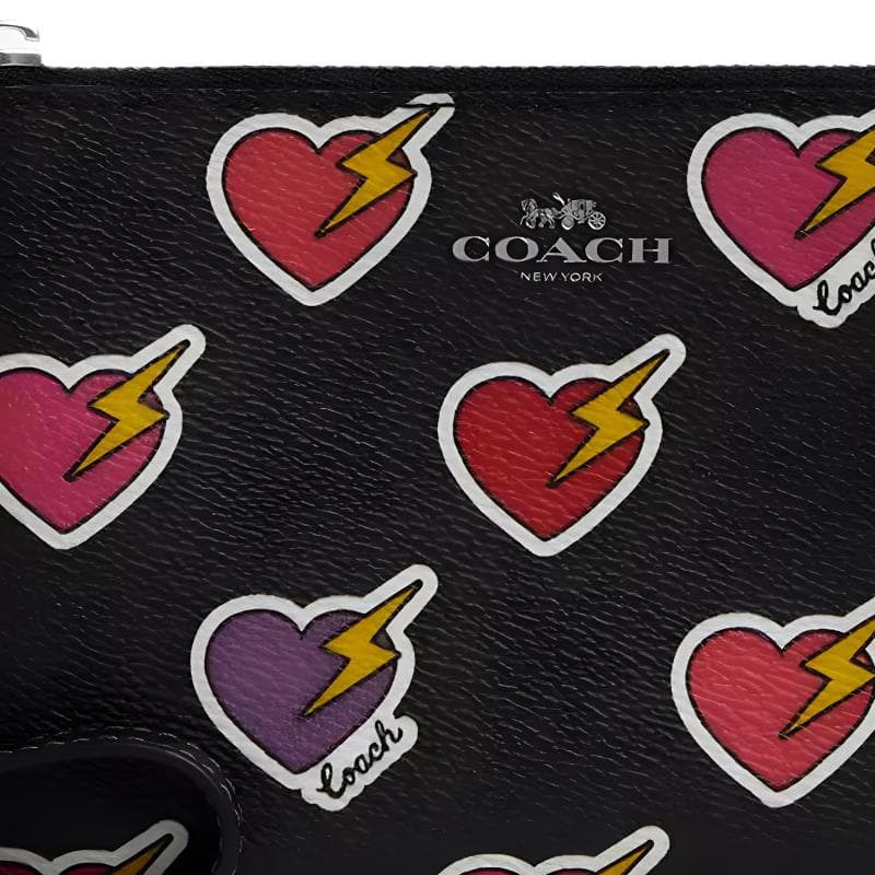 COACH Corner Zip 16 Wristlet Black