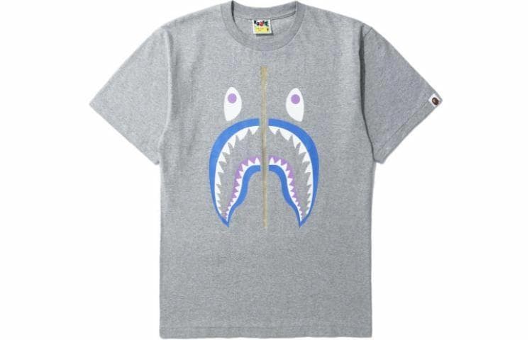 A BATHING APE T