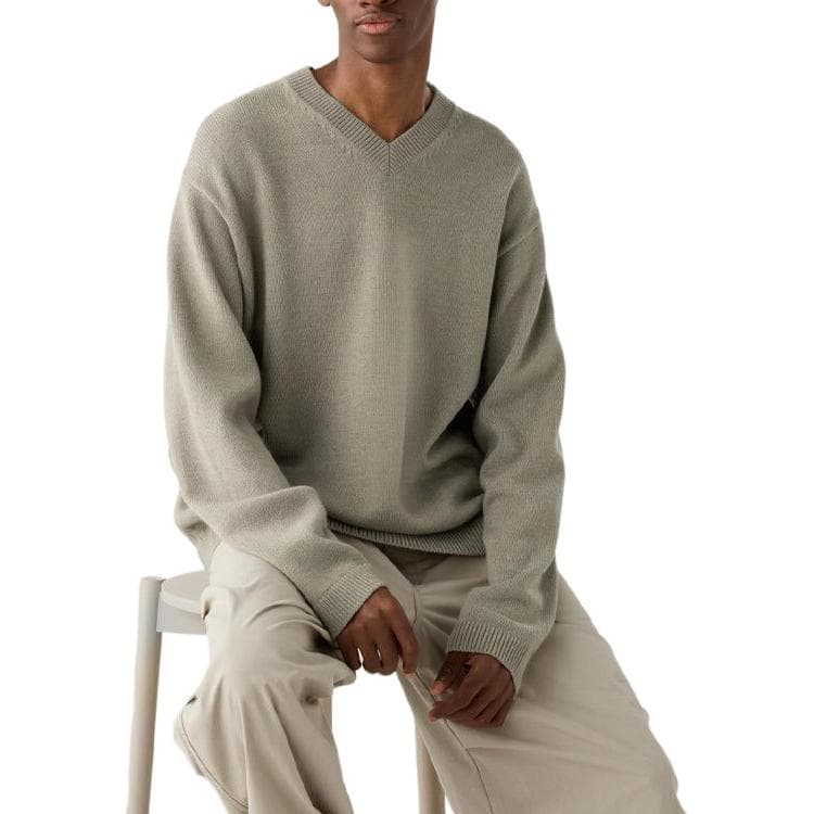 UNIQLO x Clare Waight Keller FW24 Sweater Beige