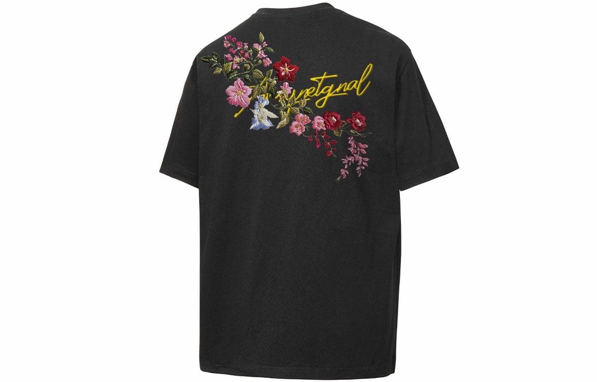 COMOWA Retro Floral Embroidered Tee