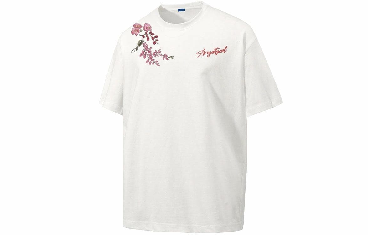 COMOWA Retro Floral Embroidered Tee