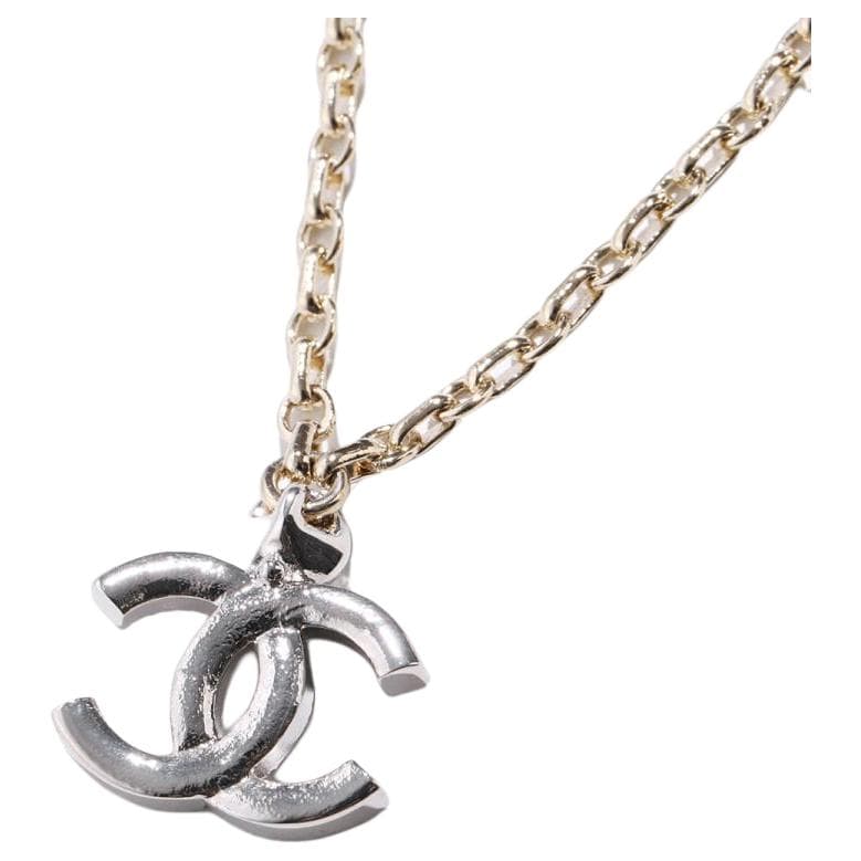 CHANEL Necklace