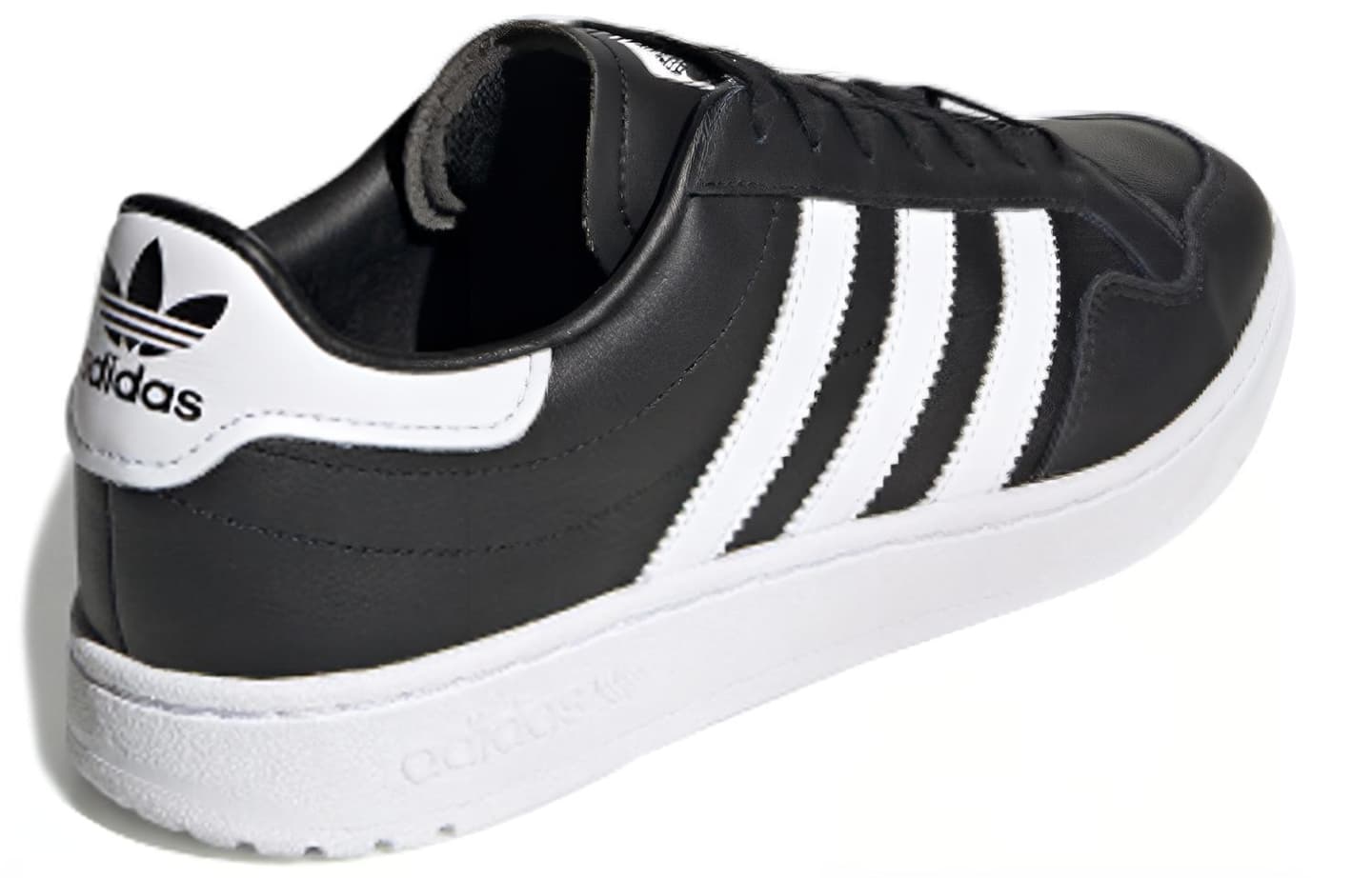 adidas Team Court