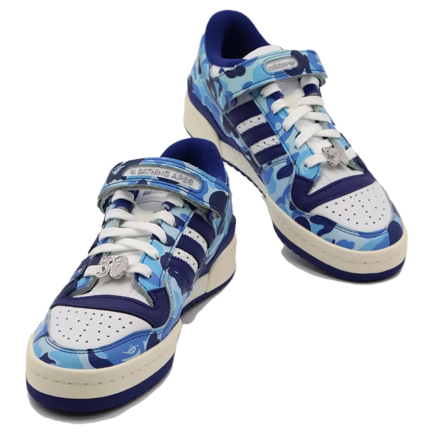 A BATHING APE x adidas Forum 84 Low