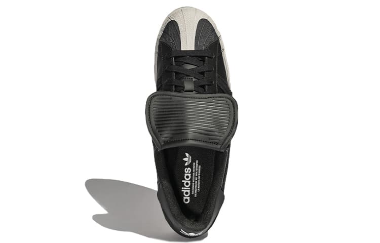 adidas Superstar