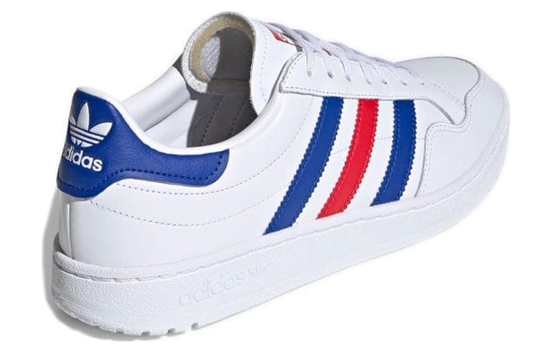 adidas Team Court