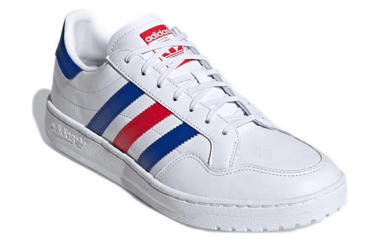adidas Team Court