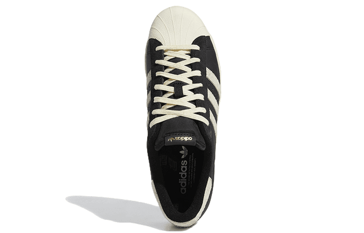 adidas Superstar 82