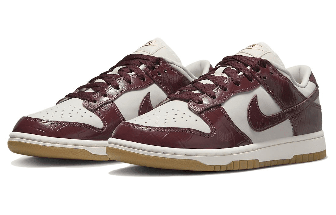 Nike Dunk WMNS "Team Red Croc"
