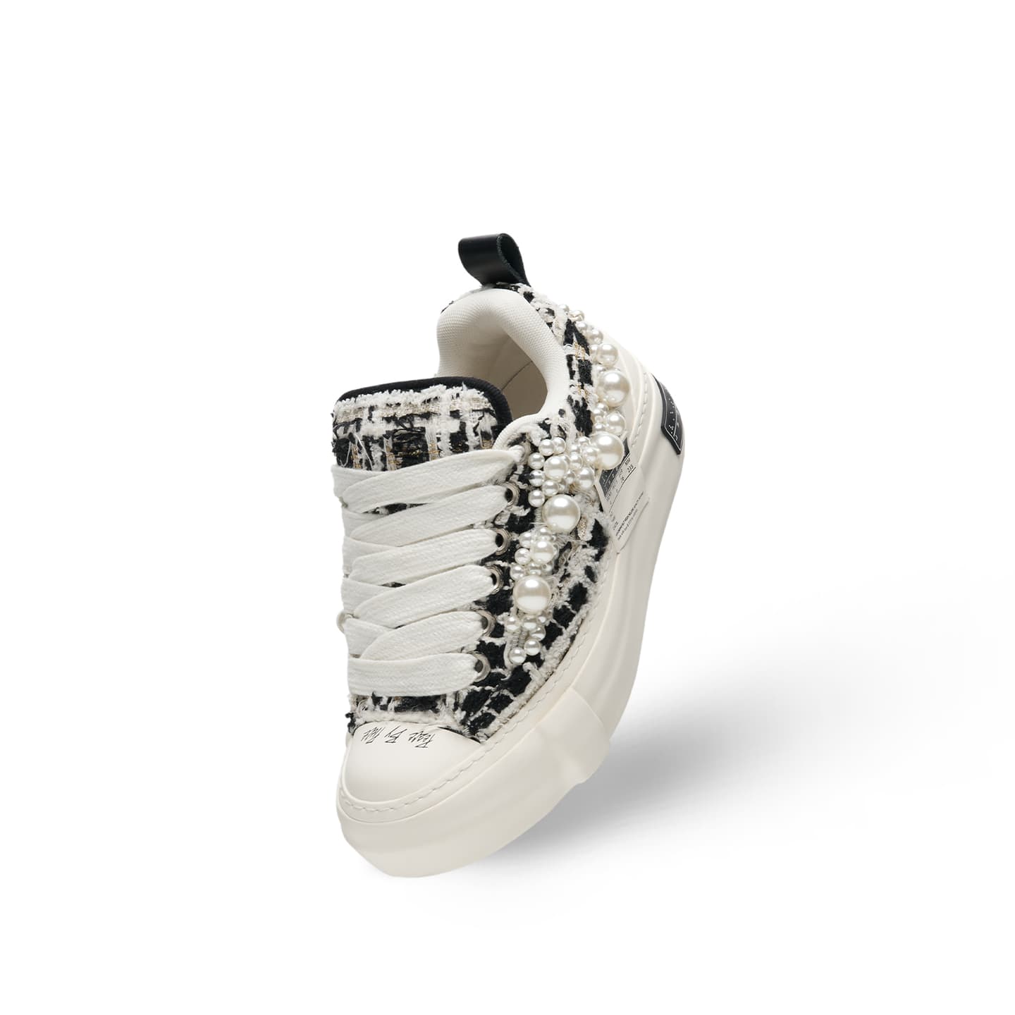 xVESSEL Low Canvas Black White